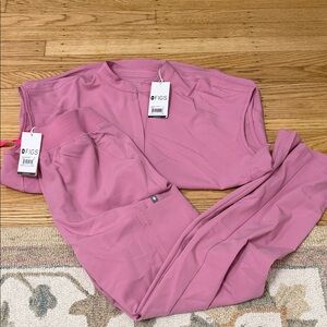 Figs Brand New with tag scrub set Rafaela top and yola bottom